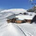 Urlaub in einer Selbstversorger Hütte inmitten des Skigebietes in Kitzbühel. Für zirka 1700 Euro können bis zu 6 Personen eine Woche einen tollen Urlaub machen. Selten gab es so ein Angebot.